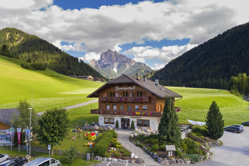 Gasthof Tuscherhof Hotel Braies  Exterior photo